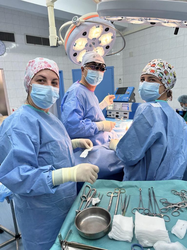 Хирургичен екип - д-р Вълкан Иванов